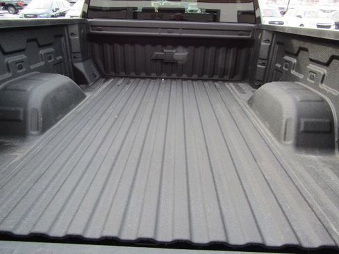 Used 2022 Chevrolet Silverado 1500 RST w/ Z71 Off-Road Package image 8