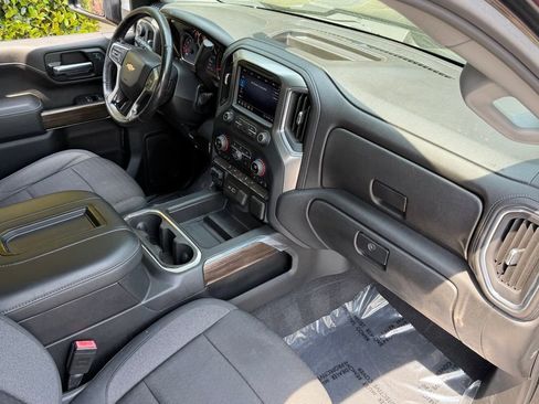 Used 2020 Chevrolet Silverado 2500 LT w/ Convenience Package image 32