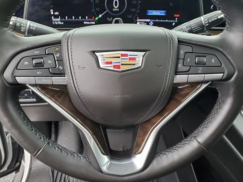 Used 2024 Cadillac Escalade ESV Premium Luxury Platinum w/ Heavy-Duty Trailer Package image 21