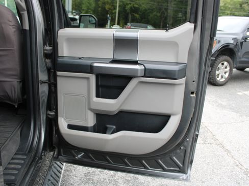 Used 2020 Ford F150 XLT w/ Equipment Group 302A Luxury AWD/4WD image 13