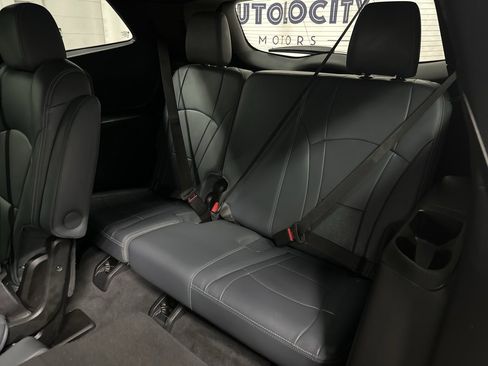 Used 2022 Buick Enclave Premium image 42