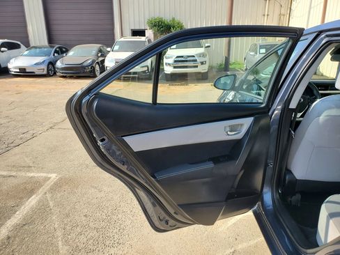 Used 2019 Toyota Corolla LE FWD image 24