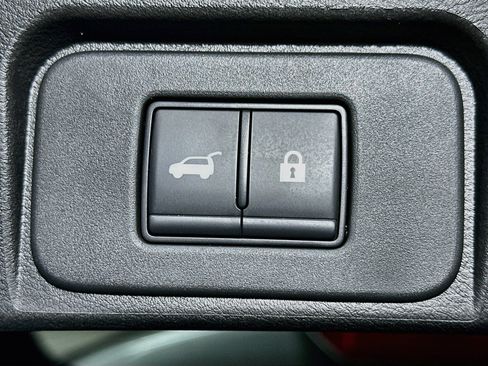 Used 2026 Nissan Rogue SV FWD image 28