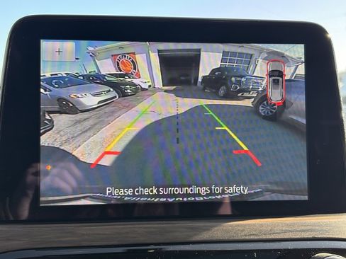 Used 2020 Ford Escape Titanium image 29