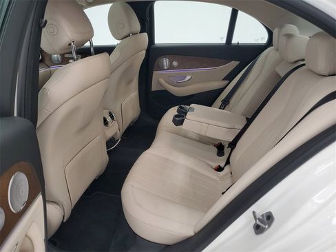 Used 2020 Mercedes-Benz E 350 4MATIC Sedan image 26