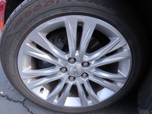 Used 2019 Cadillac XTS Luxury image 15