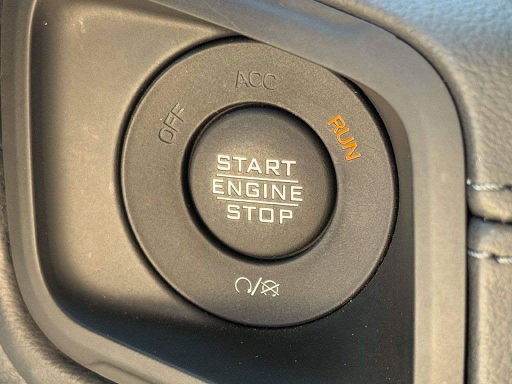 Used 2026 Jeep Wrangler Unlimited Rubicon AWD/4WD image 21
