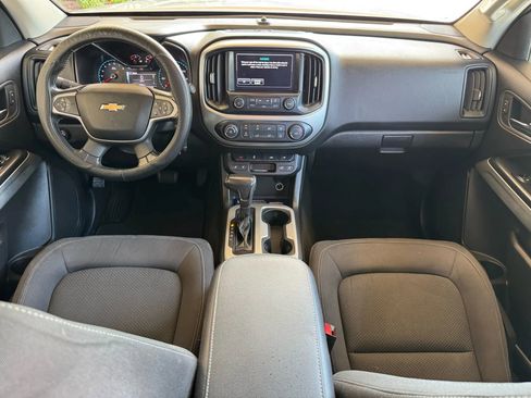 Used 2017 Chevrolet Colorado LT w/ LT Convenience Package image 21