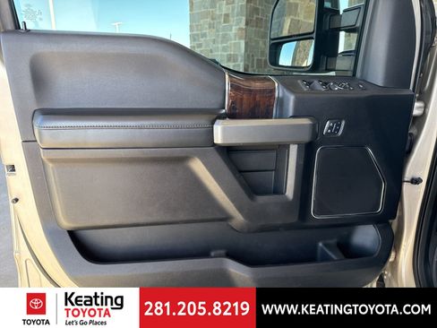 Used 2017 Ford F250 Platinum w/ Platinum Ultimate Package image 10