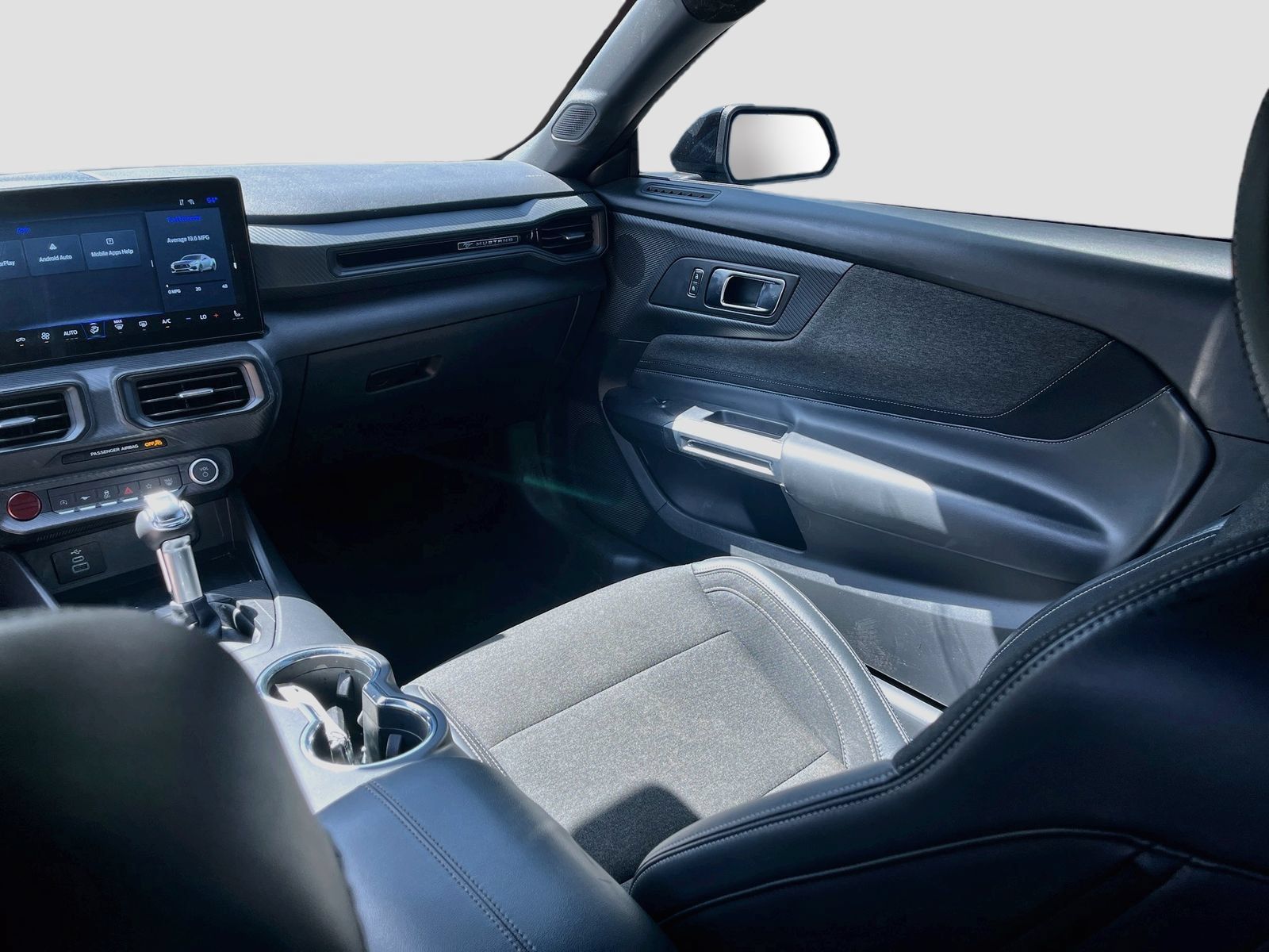 Used 2024 Ford Mustang Coupe RWD image 31