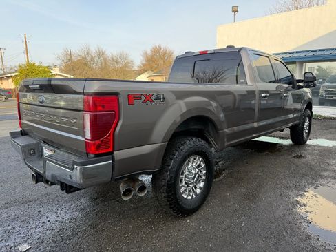 Used 2021 Ford F350 XLT w/ XLT Premium Package image 2