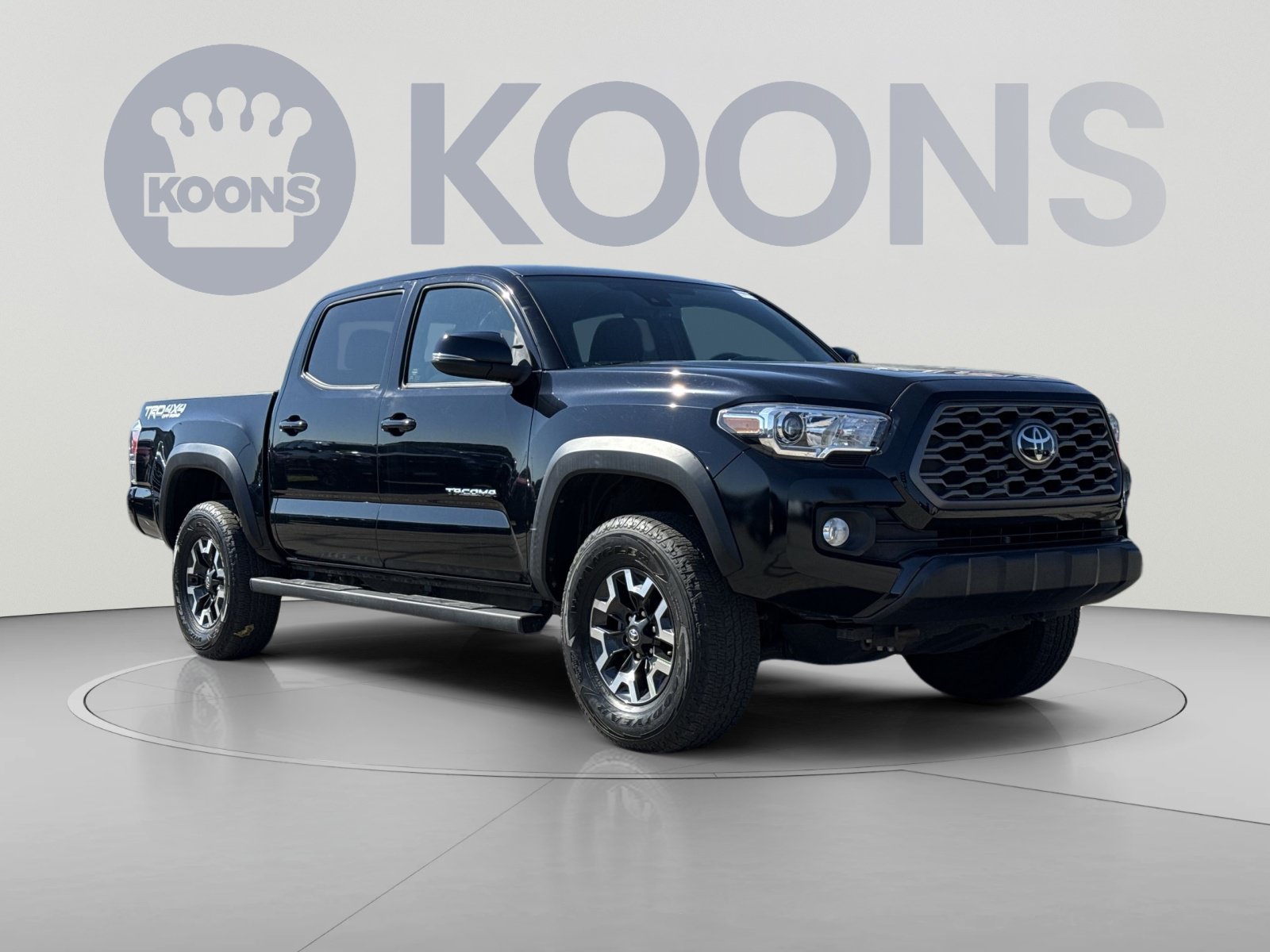 Used 2021 Toyota Tacoma TRD Off-Road w/ Technology Package AWD/4WD image 10