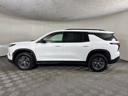 Certified 2026 Chevrolet Traverse LT AWD/4WD image 9