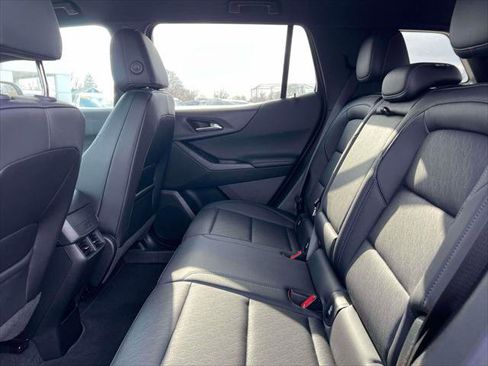 Used 2026 Chevrolet Equinox LT w/ Convenience Package II image 11