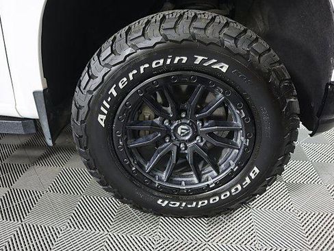 Used 2022 Chevrolet Silverado 1500 LT Trail Boss image 14