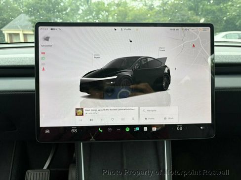 Used 2026 Tesla Model Y Long Range RWD image 16