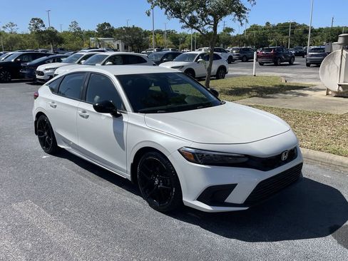 Used 2024 Honda Civic Sport image 1