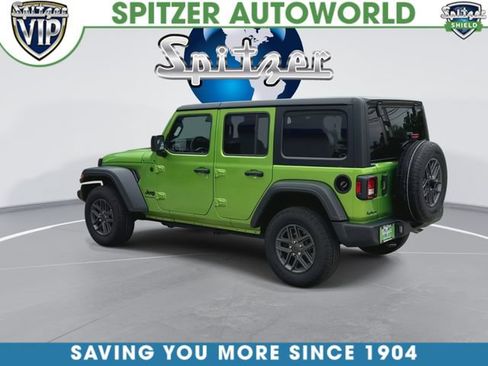 Used 2025 Jeep Wrangler Unlimited Sport AWD/4WD image 7