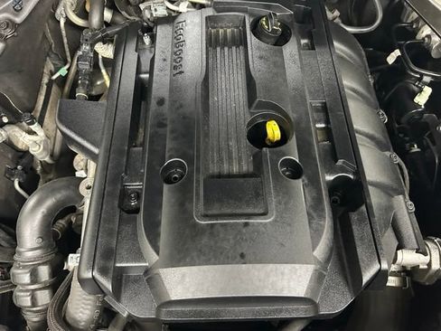 Used 2017 Ford Mustang Premium RWD image 10