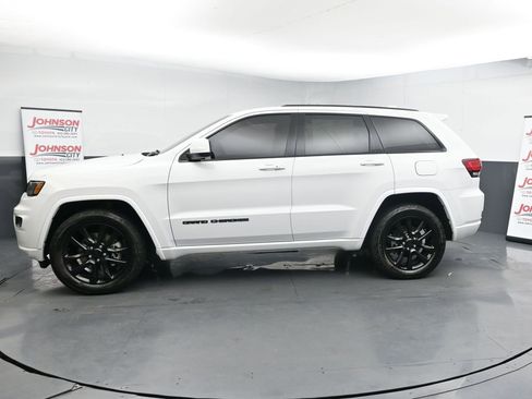 Used 2021 Jeep Grand Cherokee Laredo X image 5