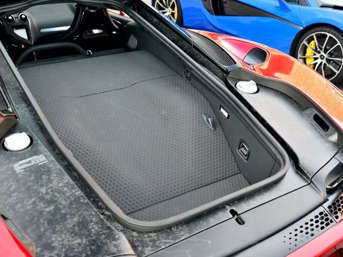 Used 2022 McLaren GT image 19