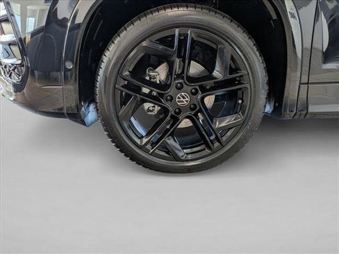New 2026 Volkswagen Tiguan SE R-Line FWD image 15