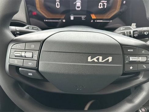 New 2026 Kia K4 LXS image 26