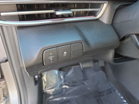 Used 2024 Hyundai Elantra SEL w/ Convenience Package FWD image 15