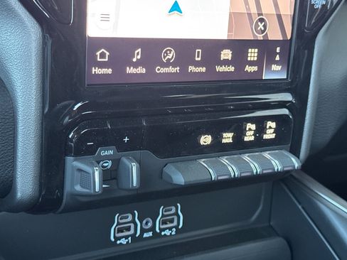 New 2026 RAM 2500 Big Horn AWD/4WD image 19