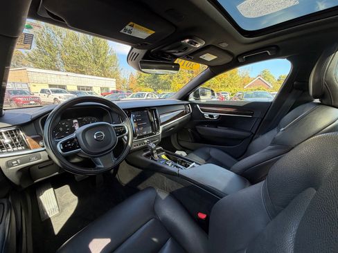Used 2019 Volvo S90 T5 Momentum image 9