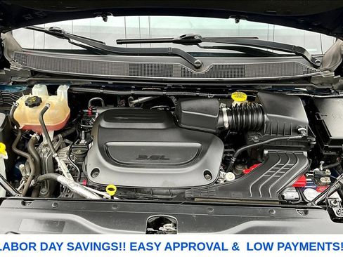 Used 2019 Chrysler Pacifica Touring-L Plus FWD image 29
