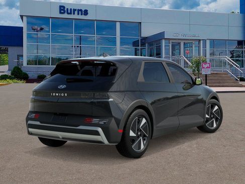 New 2026 Hyundai Ioniq 5 SE image 4