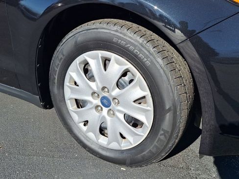 Used 2020 Ford Fusion S image 22