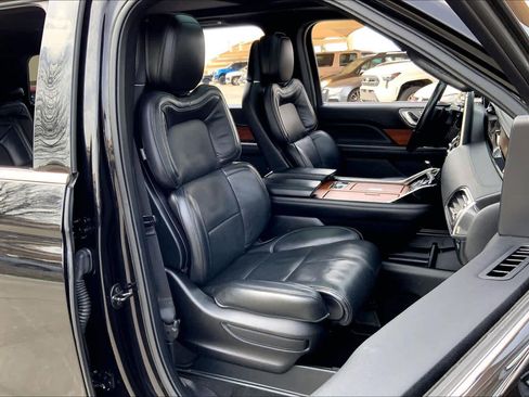 Used 2019 Lincoln Navigator Reserve w/ Cargo Package image 9