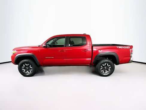 Used 2020 Toyota Tacoma TRD Off-Road image 4