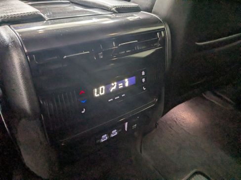 Used 2023 Jeep Wagoneer 4WD w/ Convenience Group I image 23