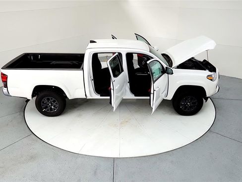 Certified 2023 Toyota Tacoma SR5 image 28