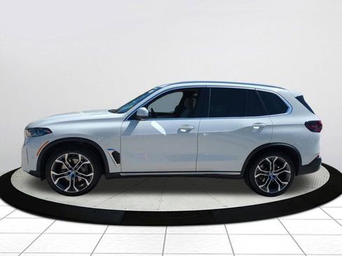 Used 2024 BMW X5 sDrive40i w/ Premium Package RWD image 6