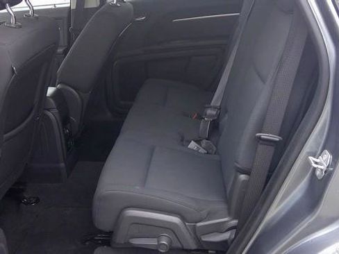 Used 2010 Dodge Journey SXT FWD image 9
