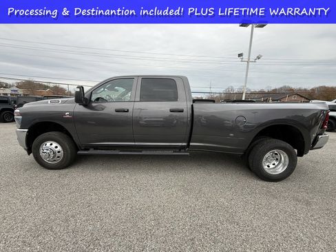 New 2026 RAM 3500 Tradesman AWD/4WD image 6