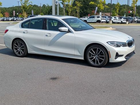 Used 2020 BMW 330i Sedan w/ Driving Assistance Package RWD image 2