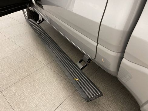 Certified 2022 RAM 1500 Laramie image 13