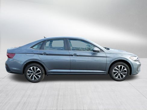 Used 2024 Volkswagen Jetta S image 8