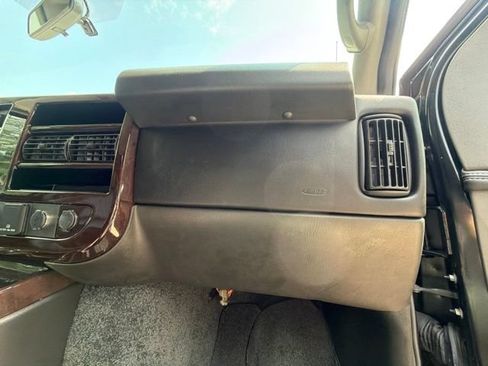Used 2015 Chevrolet Express 2500 RWD image 91