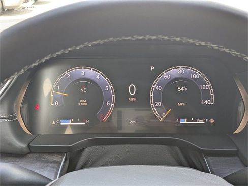 New 2025 Jeep Grand Cherokee Limited w/ Luxury Tech Group II image 28