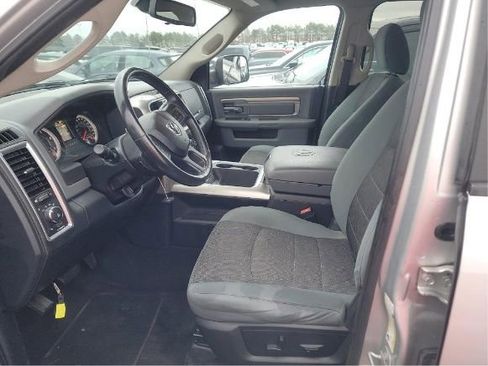 Used 2017 RAM 3500 Big Horn AWD/4WD image 5