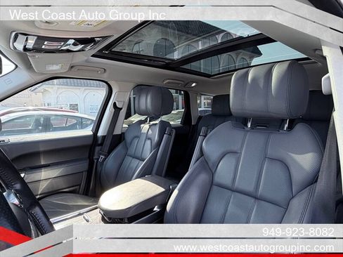 Used 2014 Land Rover Range Rover Sport HSE AWD/4WD image 19