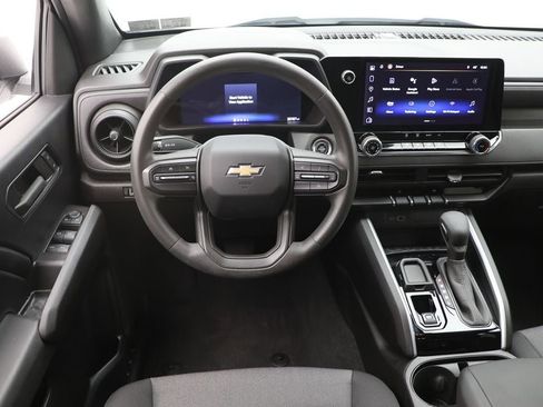 Used 2024 Chevrolet Colorado W/T w/ WT Convenience Package image 16