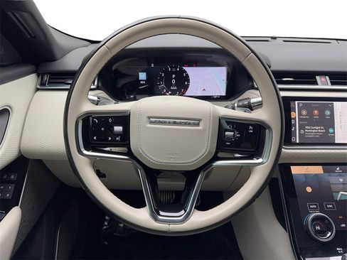 Used 2021 Land Rover Range Rover Velar R-Dynamic S image 56
