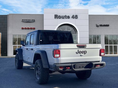 Used 2022 Jeep Gladiator Rubicon w/ Cold Weather Group image 4